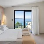 Villa Seaview Libero With Zone, Pool, Billiard *