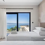 Seaview Libero With Zone, Pool, Billiard * Podstrana