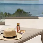 Seaview Libero With Zone, Pool, Billiard *