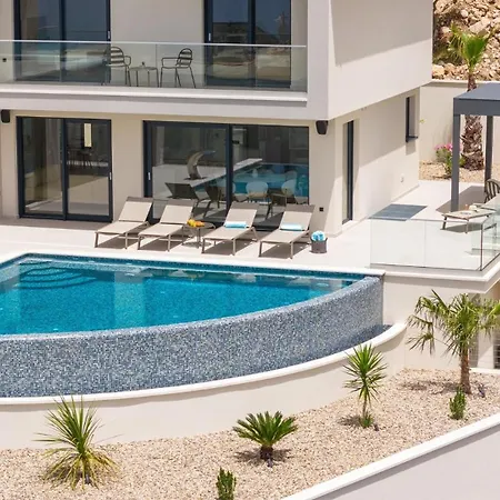 Seaview Libero With Zone, Pool, Billiard