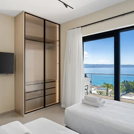 Seaview Libero With Zone, Pool, Billiard *