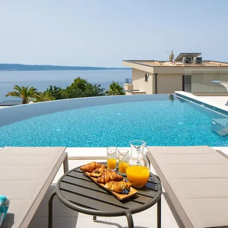 Seaview Libero With Zone, Pool, Billiard Villa