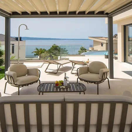 Villa Seaview Libero With Zone, Pool, Billiard *